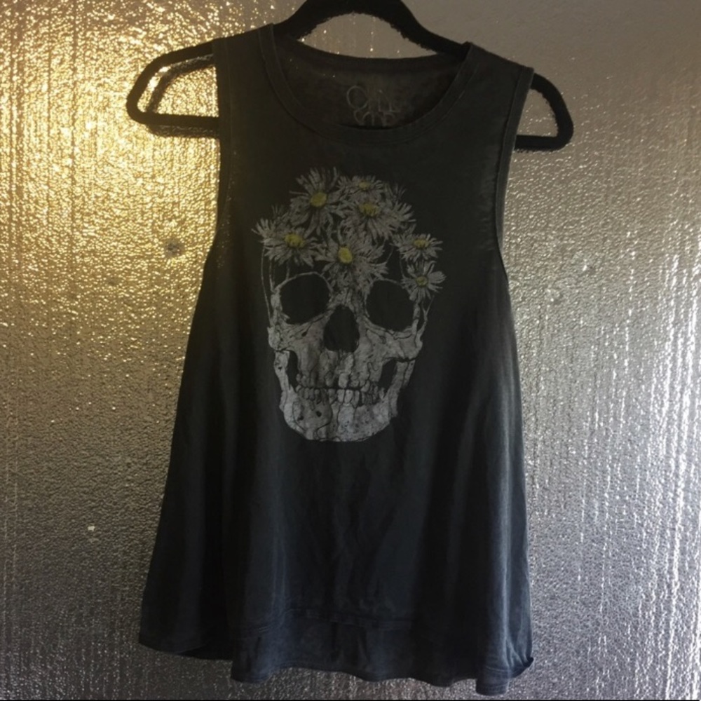Chaser: Daisy Skull Acid Wash Tank